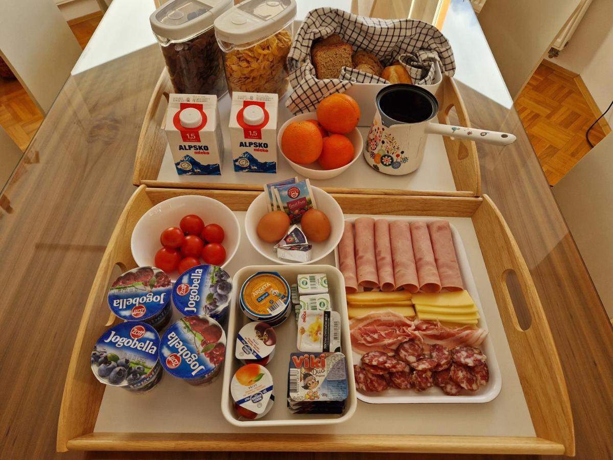 Apartma Vila Zigmund 采尔克尼察 外观 照片